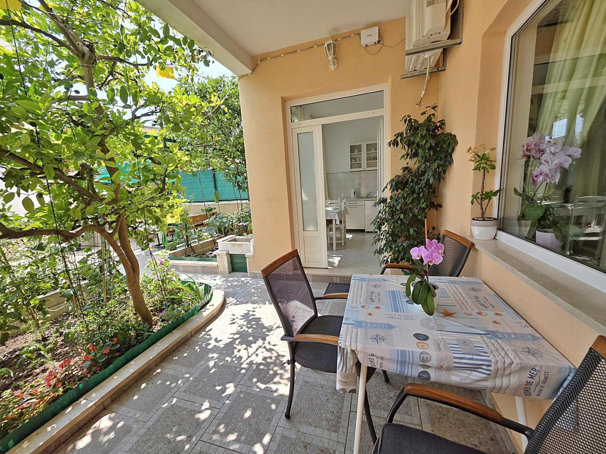 Cosey For 2 Free Private Parking Leilighet Makarska