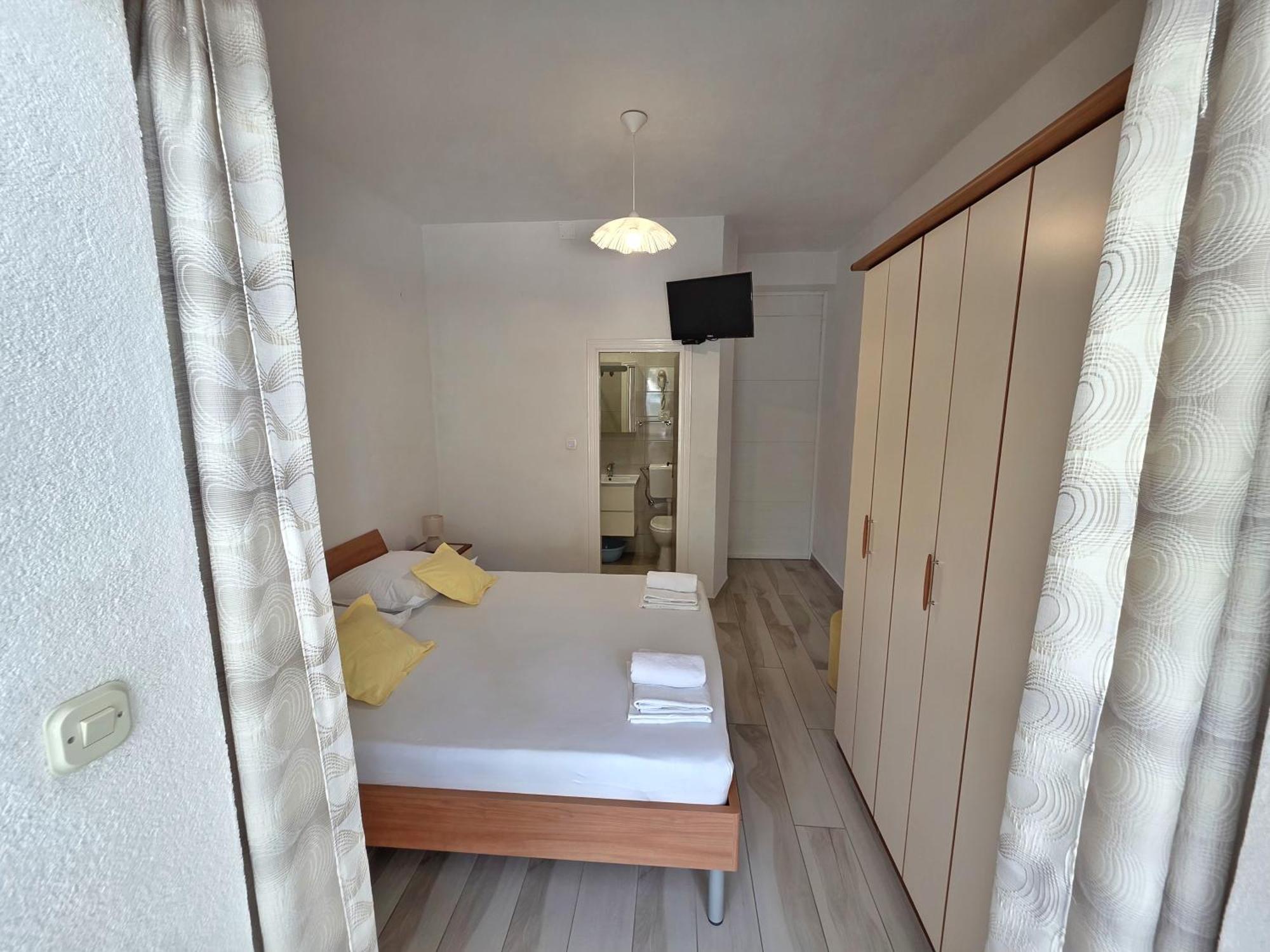 Cosey For 2 Free Private Parking